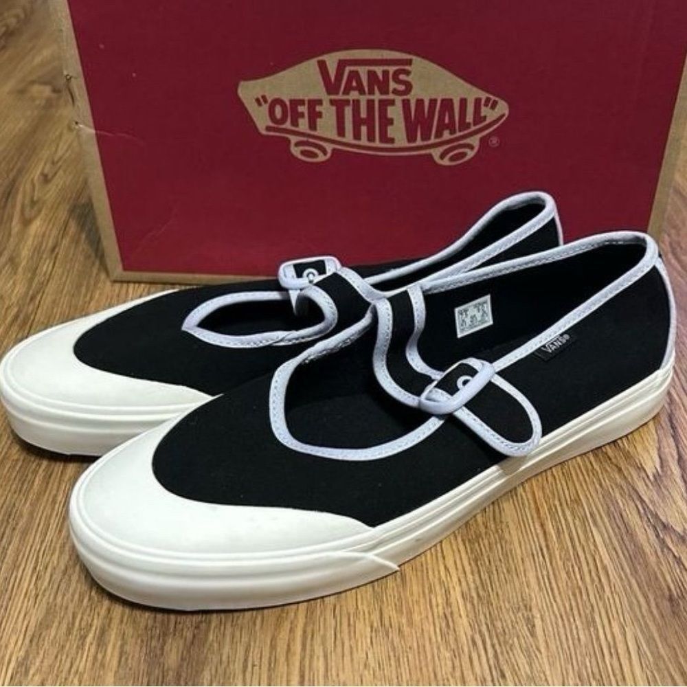 Vans Off The Wall Mary Jane Black Buckle Shoes Sneakers Women’s 7 New — image 2 of 7